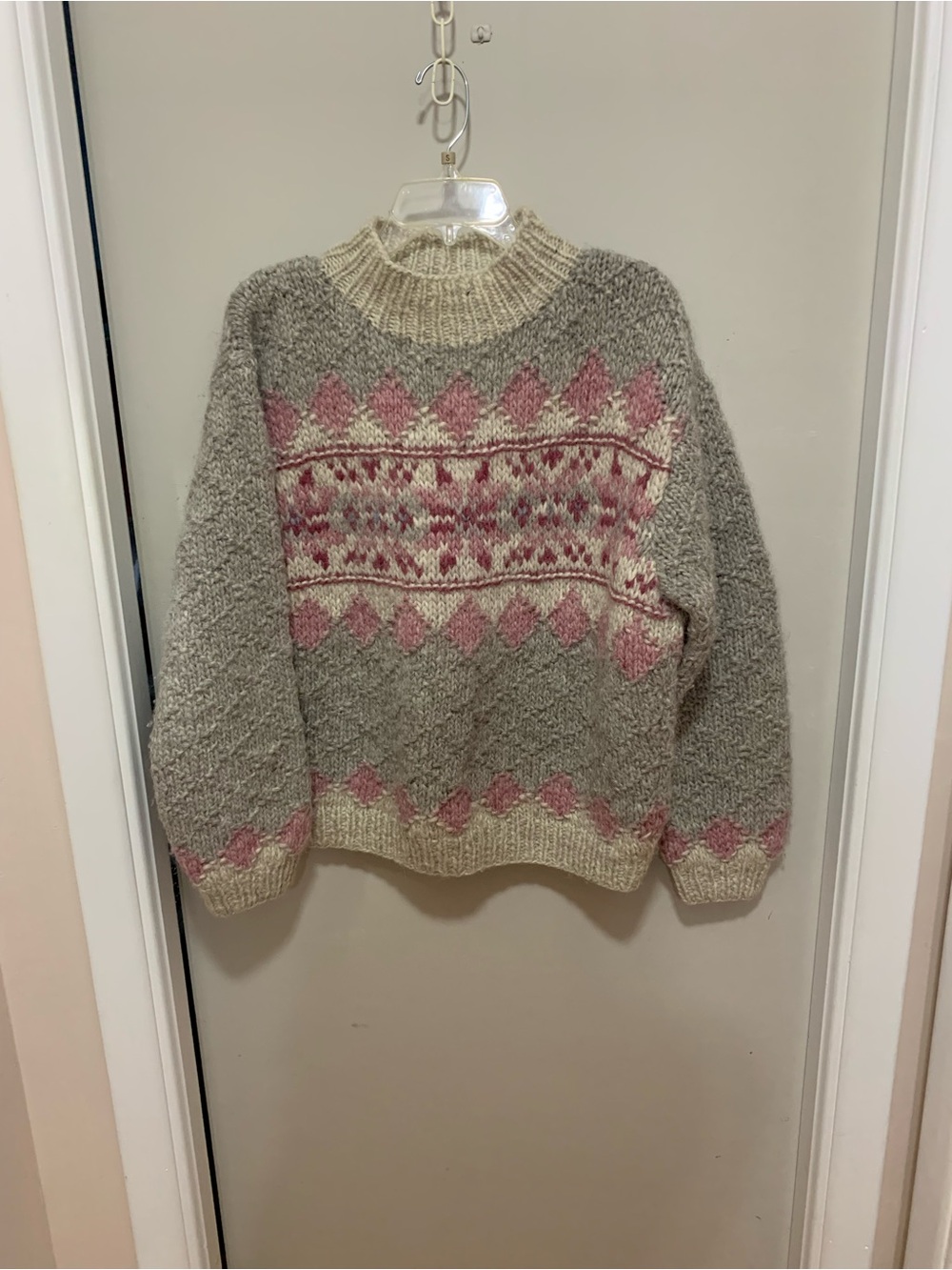 Vintage Cozy Knit Fair Isle Sweater - Pink & Cream